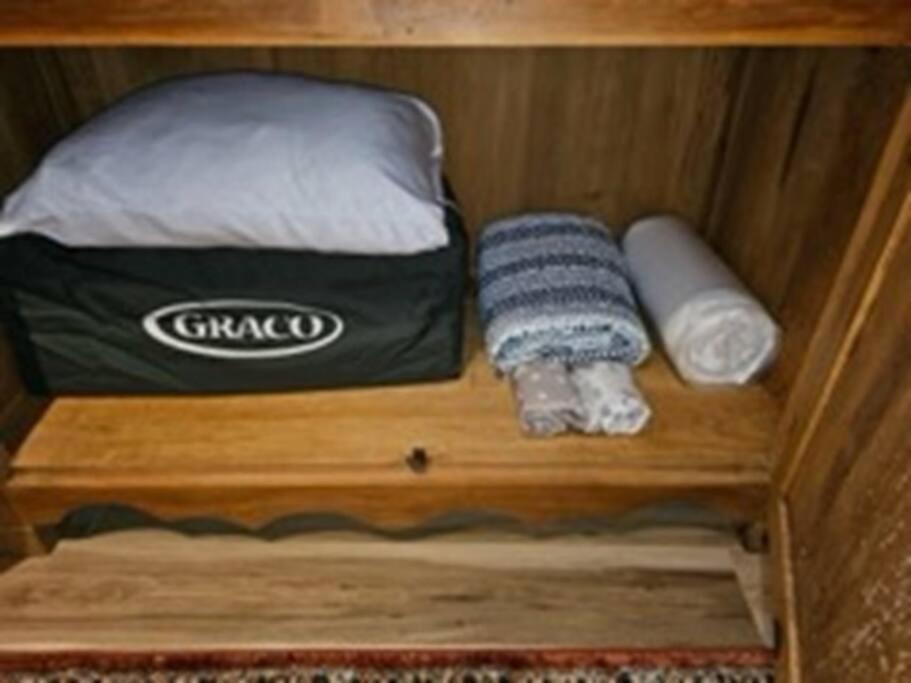 Log Cabin, Hot Tub, Fireplace, Pool Table & Views! Sevierville Bagian luar foto